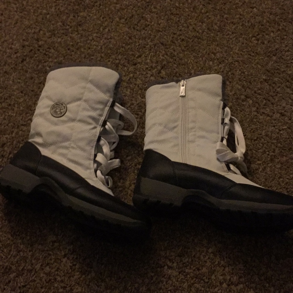 White Snow/ Winter boots
